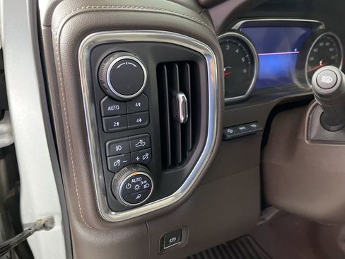 Used 2019 Chevrolet Silverado 1500 LTZ w/ LTZ Premium Package image 28