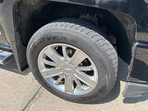 Used 2018 Chevrolet Silverado 1500 High Country image 9