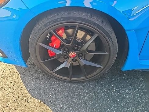 Used 2025 Honda Civic Type R image 10