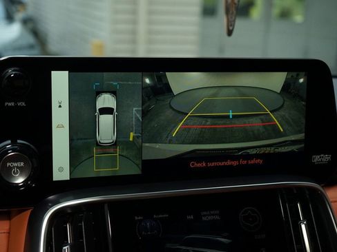 Used 2026 Lexus LX 700h Ultra Luxury image 16