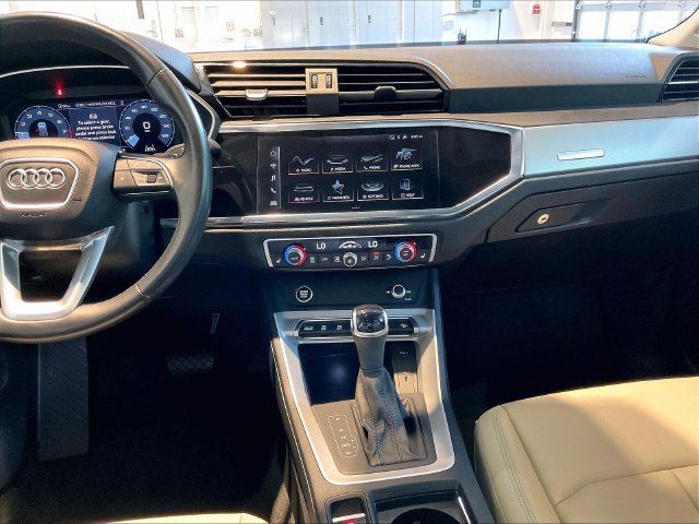 Certified 2023 Audi Q3 2.0T Premium w/ Convenience Package AWD/4WD image 17