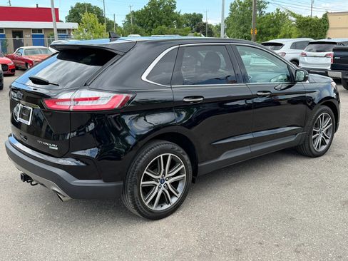 Used 2019 Ford Edge Titanium w/ Cold Weather Package AWD/4WD image 5