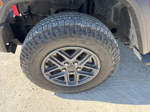 Used 2024 Jeep Wrangler Unlimited Sport AWD/4WD image 6