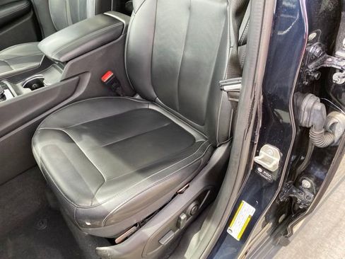 Used 2023 Jeep Grand Cherokee Limited AWD/4WD image 19
