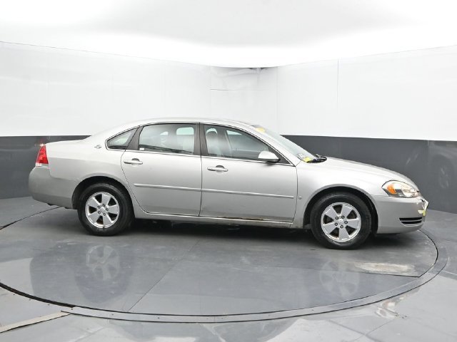 Used 2008 Chevrolet Impala LT FWD image 4