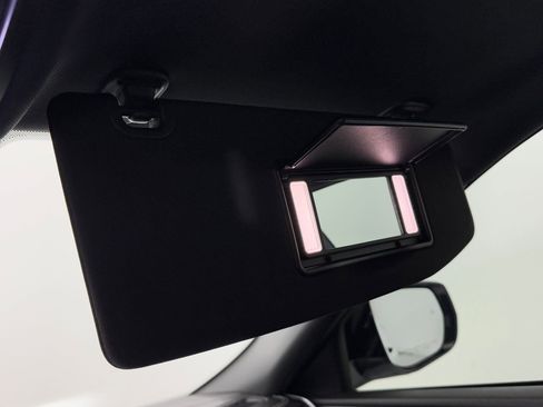 Used 2024 Jeep Grand Cherokee L Limited image 31