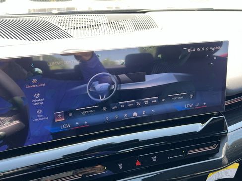 New 2026 BMW 530i xDrive w/ Premium Package AWD/4WD image 18