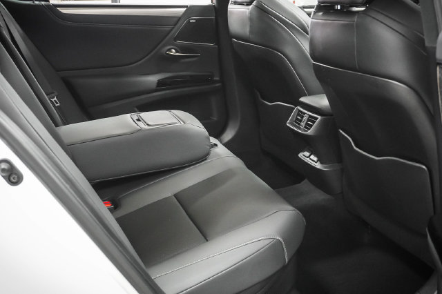 Certified 2024 Lexus ES 300h F Sport FWD image 24
