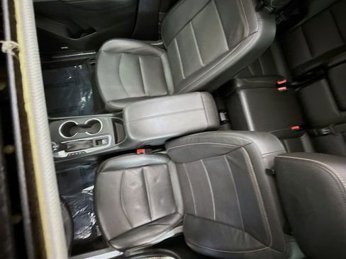 Used 2018 Chevrolet Equinox Premier image 25