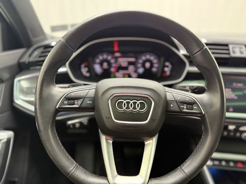 Used 2021 Audi Q3 2.0T Premium Plus w/ Premium Plus Package AWD/4WD image 13