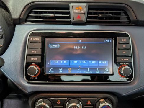Used 2025 Nissan Versa SV FWD image 20