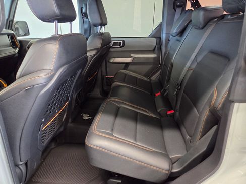 Used 2022 Ford Bronco Badlands AWD/4WD image 10