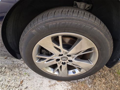 Used 2025 Genesis GV70 3.5T Sport image 11