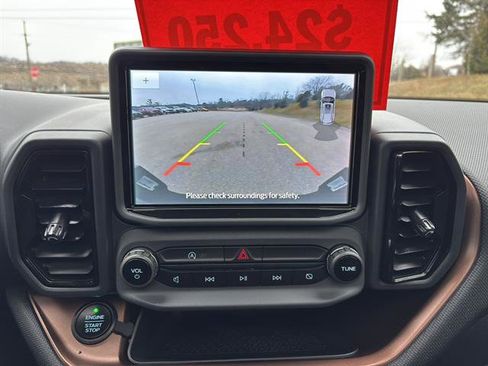 Certified 2021 Ford Bronco Sport Outer Banks w/ Outer Banks Package image 24