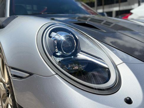 Used 2018 Porsche 911 GT2 RS RWD image 7