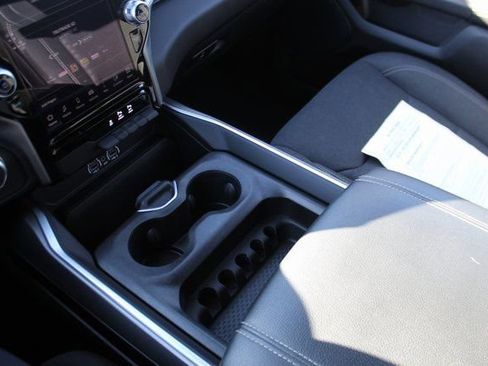 Used 2025 RAM 1500 Big Horn image 24