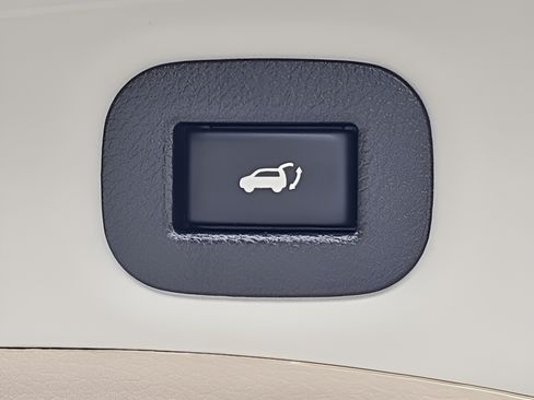 Used 2017 Nissan Rogue SL w/ SL Premium Package FWD image 28