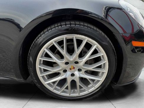 Used 2017 Porsche Panamera image 61