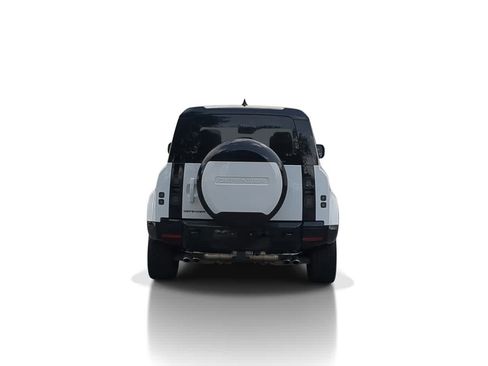 Certified 2026 Land Rover Defender 110 X-Dynamic SE AWD/4WD image 7