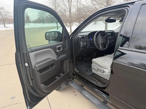 Used 2017 GMC Sierra 1500 Base 4x4 4dr Double Cab 6.5 ft image 18