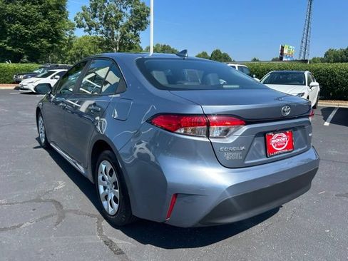 Used 2024 Toyota Corolla LE FWD image 9