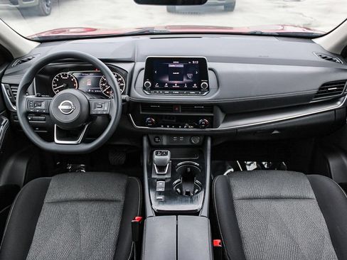 Used 2024 Nissan Rogue SV FWD image 13