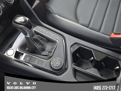 Used 2023 Volkswagen Taos SEL AWD/4WD image 16