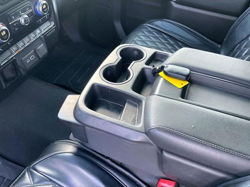 Used 2019 GMC Sierra 1500 SLE w/ SLE Value Package image 19