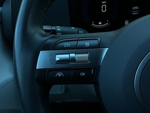 Used 2025 Hyundai Kona SEL image 35