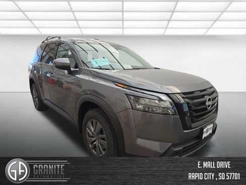 New 2025 Nissan Pathfinder SV w/ Black Appearance Package image 3