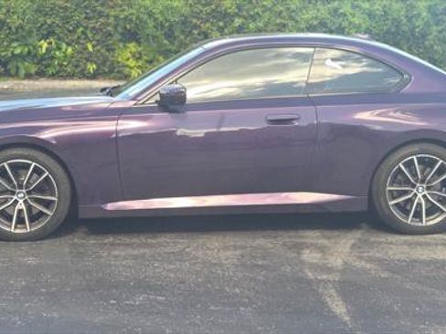 Used 2023 BMW 230i Coupe w/ Premium Package RWD image 3