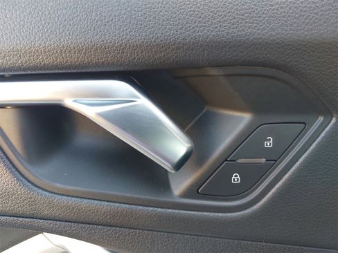 Used 2022 Audi Q3 2.0T Premium Plus w/ Premium Plus Package image 34