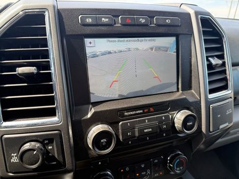 Used 2017 Ford F250 XLT w/ XLT Premium Package image 14