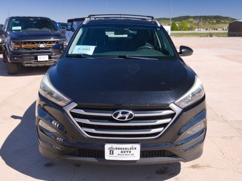 Used 2017 Hyundai Tucson SE AWD/4WD image 6