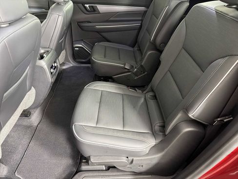 Used 2025 Buick Enclave Sport Touring w/ Power Package FWD image 21