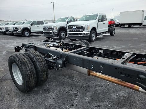 New 2026 Ford F350 XL w/ XL Chrome Package image 7