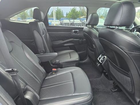 Certified 2023 Kia Sorento SX image 14