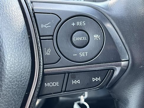 Used 2024 Toyota Camry SE FWD image 23