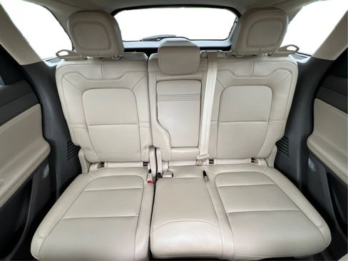 Used 2022 Lincoln Corsair AWD w/ Equipment Group 101A image 19