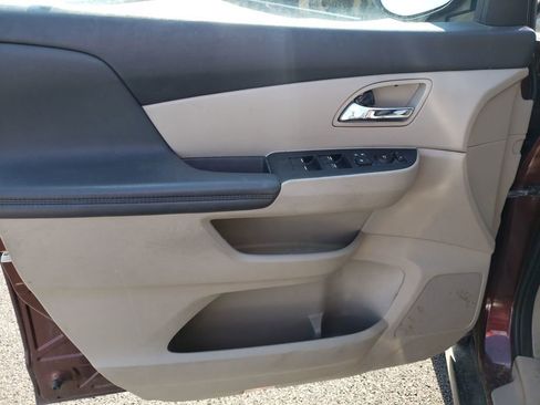Used 2017 Honda Odyssey SE image 16