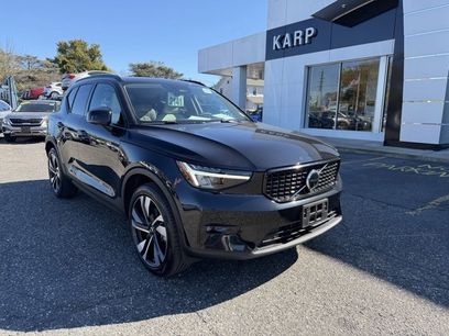 Certified 2023 Volvo XC40 B5 Plus w/ Driver Assist Package