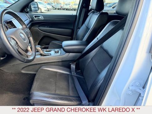 Certified 2022 Jeep Grand Cherokee Laredo X image 15