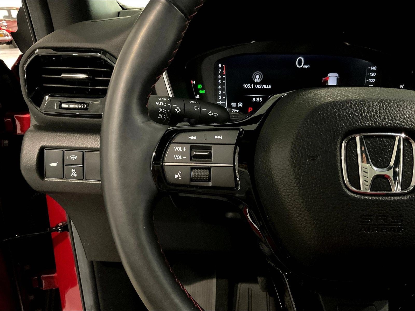 Used 2025 Honda Pilot Black Edition image 11