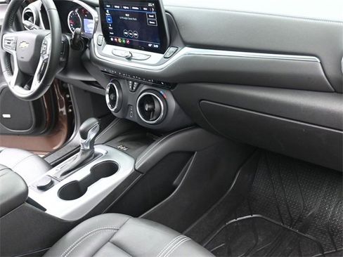 Used 2023 Chevrolet Blazer LT w/ Sound & Technology Package image 28