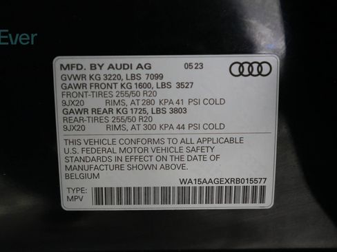 Used 2024 Audi Q8 e-tron Premium Plus w/ Premium Plus Package AWD/4WD image 29