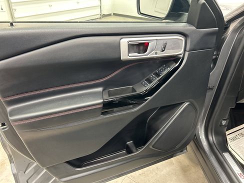 Used 2023 Ford Explorer ST-Line w/ Class IV Trailer Tow Package image 10