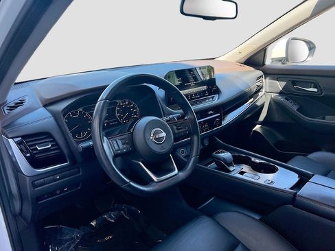 Used 2023 Nissan Rogue SL w/ SL Premium Package FWD image 9