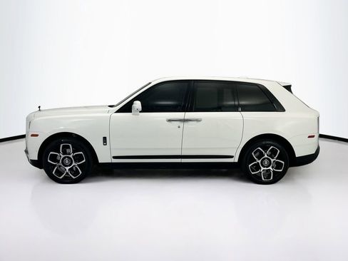 Used 2021 Rolls-Royce Cullinan Black Badge AWD/4WD image 8