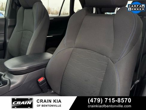 Used 2024 Toyota RAV4 SE w/ Convenience Package image 24