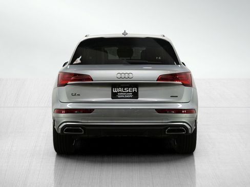 Used 2023 Audi Q5 2.0T Premium Plus w/ Premium Plus Package image 4